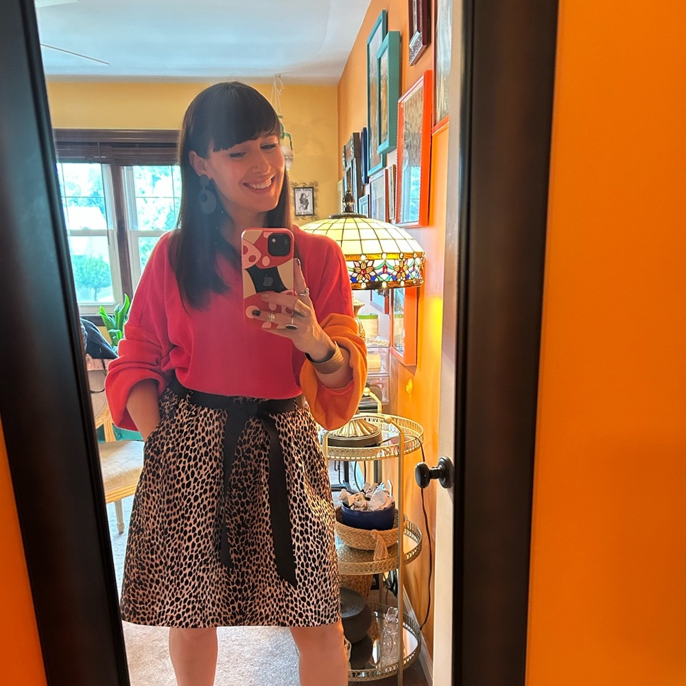 White House Black Market Leopard Print Skirt (Size 4)